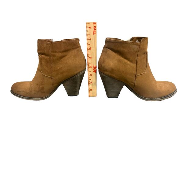 Mia Lindsie Brown Suede Leather Ankle Boots Side Zip Fringe Tassels Size 8.5 - Picture 10 of 16